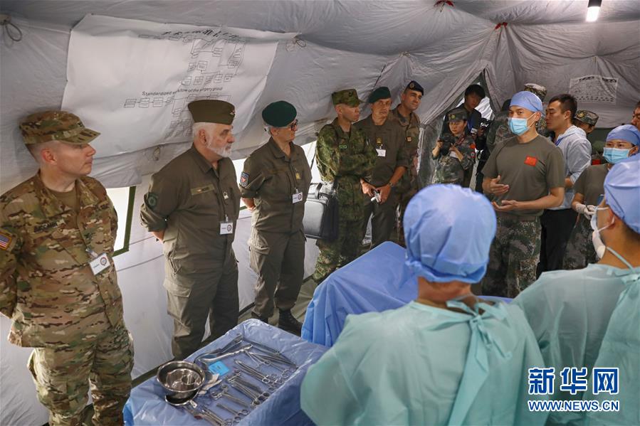 (國際)(2)多國軍官觀摩中德“聯(lián)合救援-2019”衛(wèi)勤實(shí)兵聯(lián)合演習(xí)