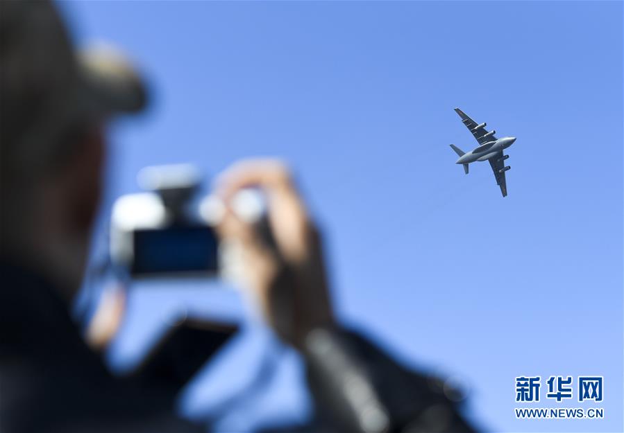 (軍事)(3)殲-20、運-20首次在東北地區進行飛行展示