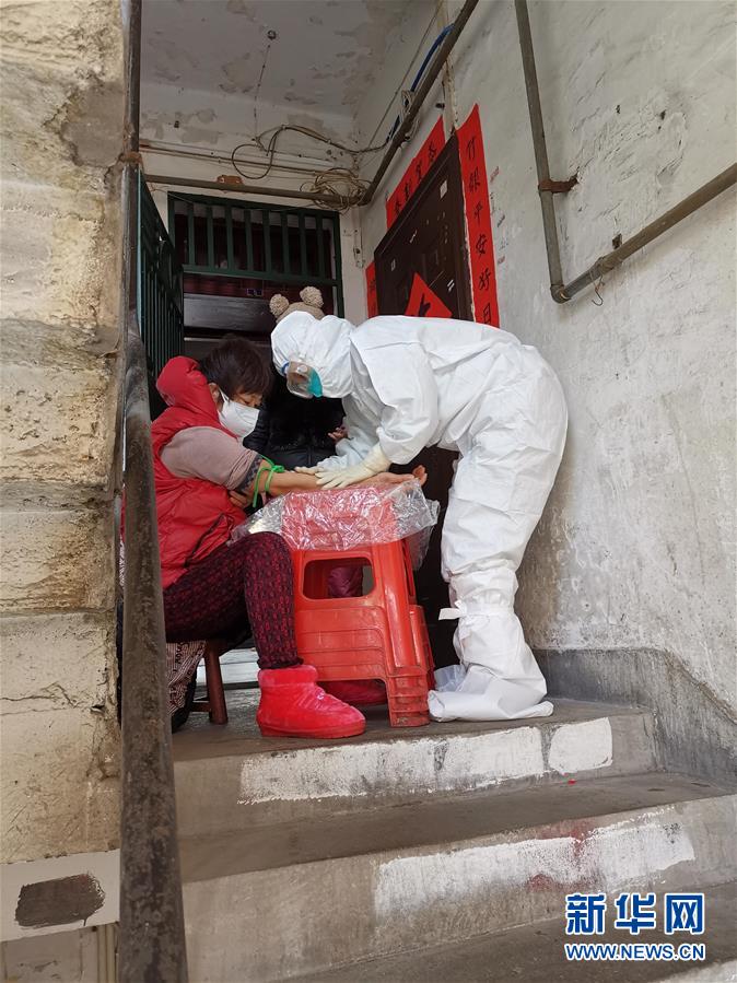 （新華全媒頭條&middot;圖文互動）（5）戰武漢&mdash;&mdash;解放軍支援湖北抗擊疫情直擊