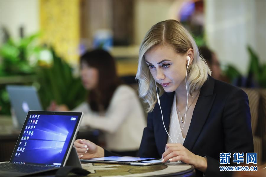 （十九大）（8）我眼中的十九大&mdash;&mdash;新華社外籍記者上會記 