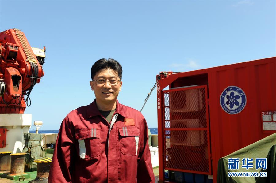 （圖文互動）（2）專訪：海山如此多嬌，然而我們研究太少！&mdash;&mdash;訪&ldquo;科學(xué)&rdquo;號麥哲倫海山科考航次首席科學(xué)家徐奎棟