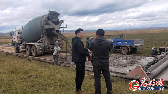 【脫貧攻堅在行動】打通致富路,牧民笑開顏——青海省澤庫縣“第一書記”張文杰扶貧故事