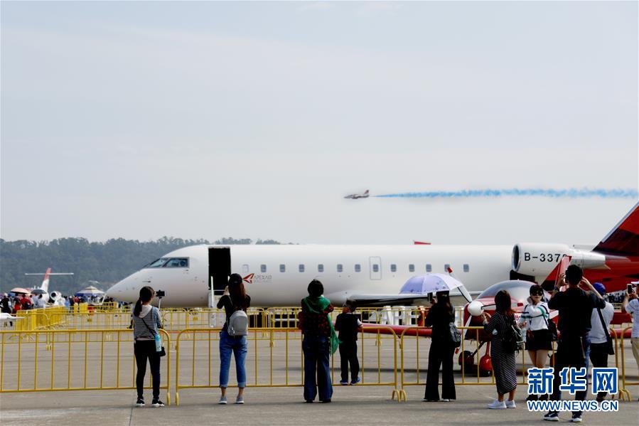 (圖文互動(dòng))(3)軍事專家詳解中國(guó)航展空軍裝備四大看點(diǎn)