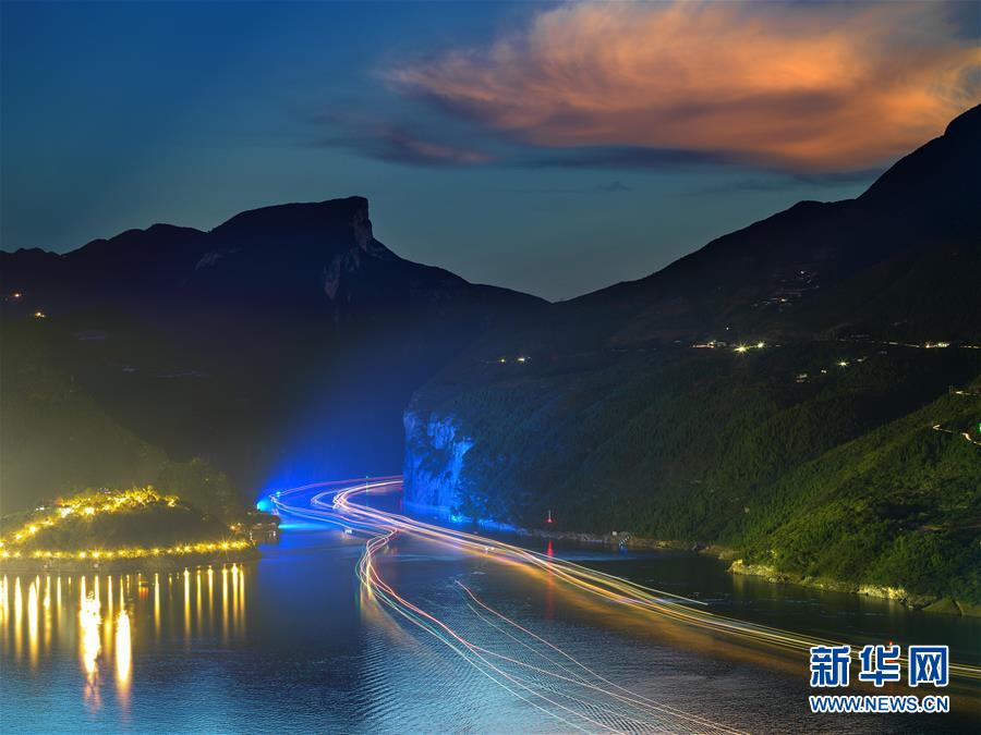 （百城百縣百企調(diào)研行&middot;圖文互動）（6）建設(shè)長江綠色走廊再譜新章&mdash;&mdash;長江三峽集團(tuán)發(fā)展紀(jì)實(shí)