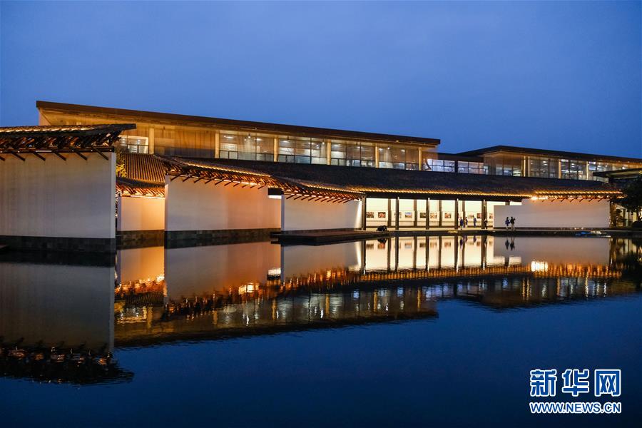 （慶祝改革開放40周年基層行&middot;鄉鎮篇&middot;圖文互動）（2）烏鎮40年：根里的靜與脈中的動