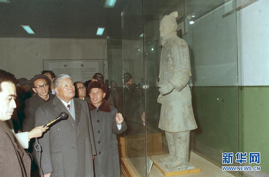 (圖文互動)(5)為發(fā)展和進步,與中國攜手同行——中國改革友誼獎?wù)芦@得者群像