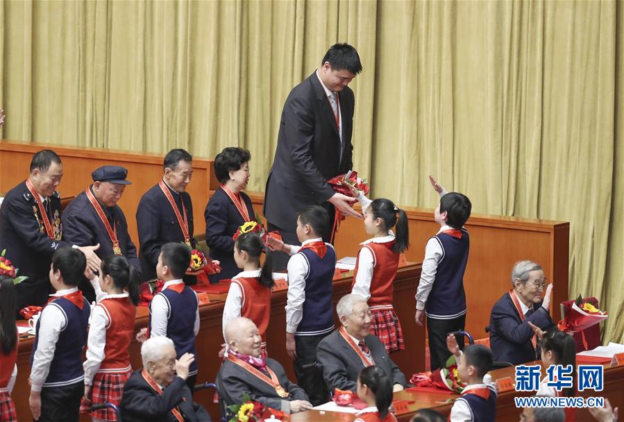 （改革先鋒風(fēng)采&middot;圖文互動(dòng)）（3）&ldquo;希望最大的成功還沒有到來(lái)&rdquo;&mdash;&mdash;記&ldquo;體育領(lǐng)域交流開放的優(yōu)秀代表&rdquo;姚明