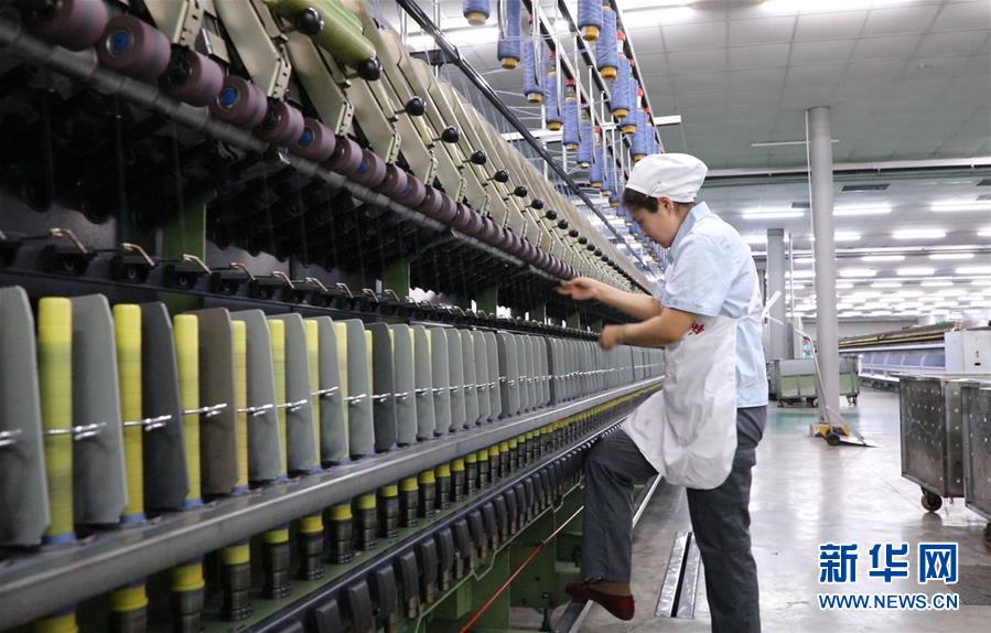 （代表委員履職&middot;圖文互動）（2）全國人大代表范冬云：紡織業(yè)需科技&ldquo;造血&rdquo;