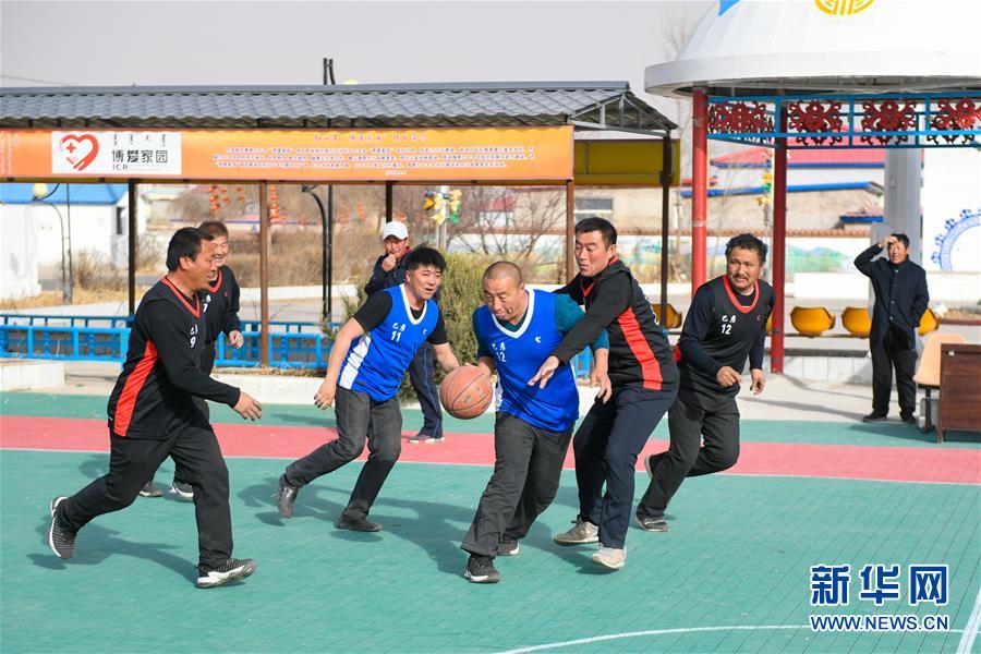 （壯麗70年&middot;奮斗新時代&middot;圖文互動）（5）情同一家，守望相助，共奔小康&mdash;&mdash;內蒙古興安盟巴彥敖包嘎查民族團結見聞