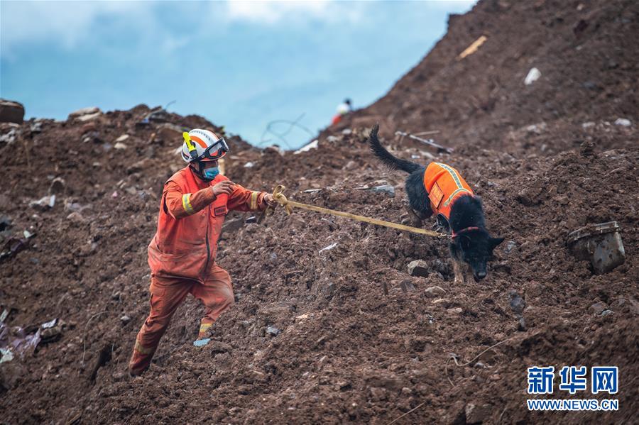 （新華全媒頭條&middot;圖文互動）（5）有一絲希望，就盡百倍努力&mdash;&mdash;貴州水城&ldquo;7&middot;23&rdquo;特大山體滑坡72小時救援紀實