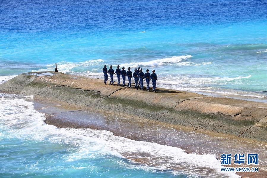 （新華全媒頭條·圖文互動）（10）沿著中國特色強軍之路闊步前進——黨中央、中央軍委領導推進國防和軍隊建設70年紀實
