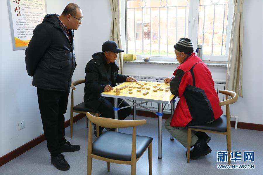 （四中全會精神在基層&middot;圖文互動）（6）棚改區(qū)的民生新事：給回遷居民補(bǔ)上康養(yǎng)服務(wù)短板