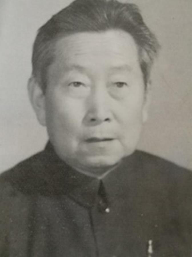 （為了民族復興&middot;英雄烈士譜&middot;圖文互動）鄧國忠：能扛槍桿子、擅拿筆桿子的公安烈士