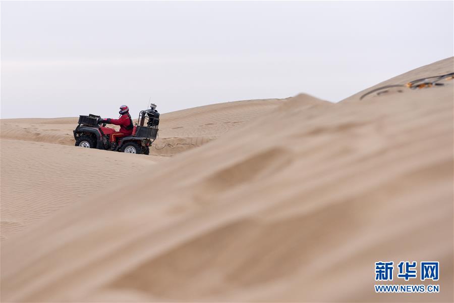 （新春走基層&middot;圖文互動）（3）大漠中，一頂帳篷守歲五年