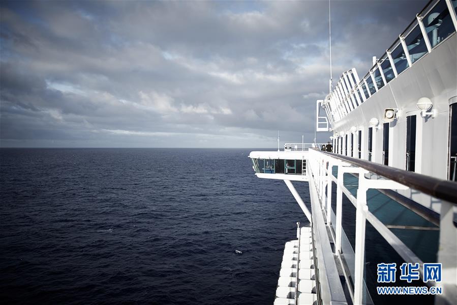 (國(guó)際·圖文互動(dòng))(2)發(fā)生新冠疫情的“至尊公主”號(hào)郵輪將停靠舊金山灣區(qū)