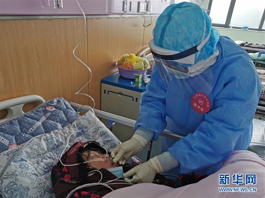 （一線抗疫群英譜&middot;圖文互動）（2）&ldquo;我們，撐得起！&rdquo;&mdash;&mdash;軍隊支援湖北醫(yī)療隊年輕醫(yī)務(wù)工作者的青春宣言