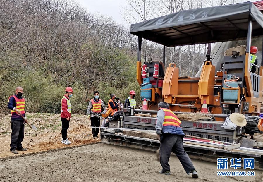 （聚焦復工復產&middot;圖文互動）（7）河南：撤卡不撤防 復工復產忙