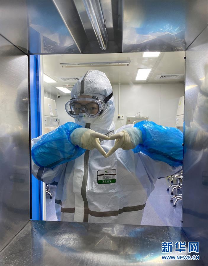 （一線抗疫群英譜&middot;圖文互動）（1）&ldquo;95后&rdquo;大學生郝鶯歌：退掉車票，她選擇直面病毒