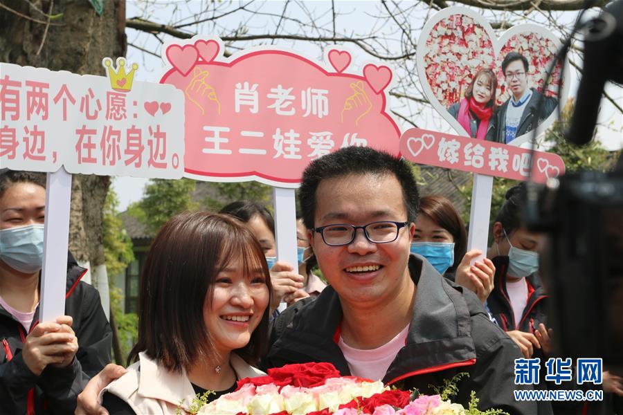 （新華全媒頭條&middot;圖文互動）（12）&ldquo;我看不見你的樣子，但我知道你是誰&rdquo;&mdash;&mdash;寫在國際護士節來臨之際