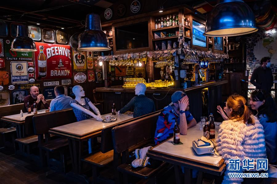 （國際&middot;圖文互動）（14）特稿：穿越寒暑 無問西東&mdash;&mdash;寫在新冠疫情構成&ldquo;國際關注的突發公共衛生事件&rdquo;半年之際