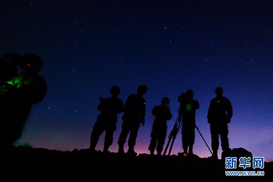 （在習(xí)近平強(qiáng)軍思想指引下&middot;我們在戰(zhàn)位報告&middot;圖文互動）（1）數(shù)字化勁旅的&ldquo;士兵突擊&rdquo;&mdash;&mdash;陸軍第82集團(tuán)軍某部牢記囑托練兵備戰(zhàn)記事
