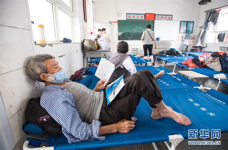 （在習(xí)近平新時(shí)代中國(guó)特色社會(huì)主義思想指引下&mdash;&mdash;新時(shí)代新作為新篇章&middot;習(xí)近平總書記關(guān)切事&middot;圖文互動(dòng)）（5）戰(zhàn)疫魔,斗洪魔&mdash;&mdash;湖北全力應(yīng)對(duì)防疫、防汛疊加&ldquo;雙考&rdquo;