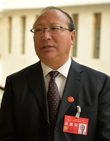 華旦：抓好共和縣寶貴資源 打造龍羊峽特色小鎮