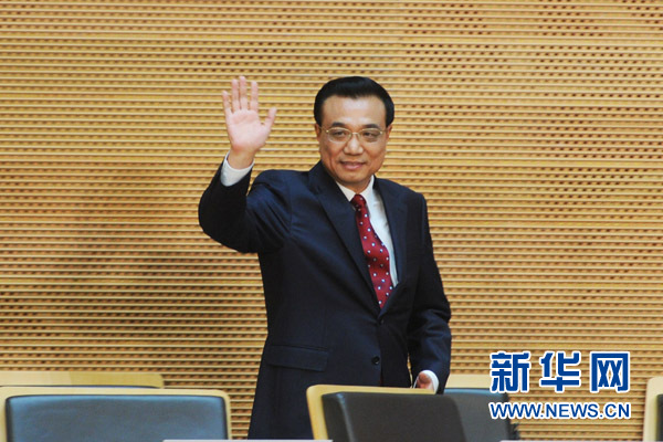5月5日，中國國務(wù)院總理李克強在位于亞的斯亞貝巴的非洲聯(lián)盟總部發(fā)表題為《開創(chuàng)中非合作更加美好的未來》的演講。 新華社記者 謝環(huán)馳 攝 