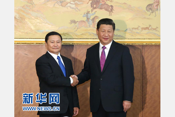 8月22日,國(guó)家主席習(xí)近平在烏蘭巴托會(huì)見蒙古國(guó)總理阿勒坦呼亞格。 新華社記者龐興雷攝 8月22日,國(guó)家主席習(xí)近平在烏蘭巴托會(huì)見蒙古國(guó)總理阿勒坦呼亞格。 新華社記者龐興雷攝