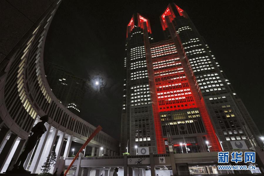 (國(guó)際疫情)(3)日本新冠確診病例達(dá)1.7萬 東京都首發(fā)“東京警報(bào)”